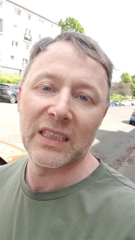 limmy twitter|Iba pa.